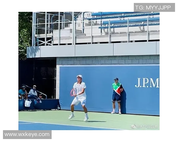 南京网球队与上海网球队赛后战术分析与复盘探讨